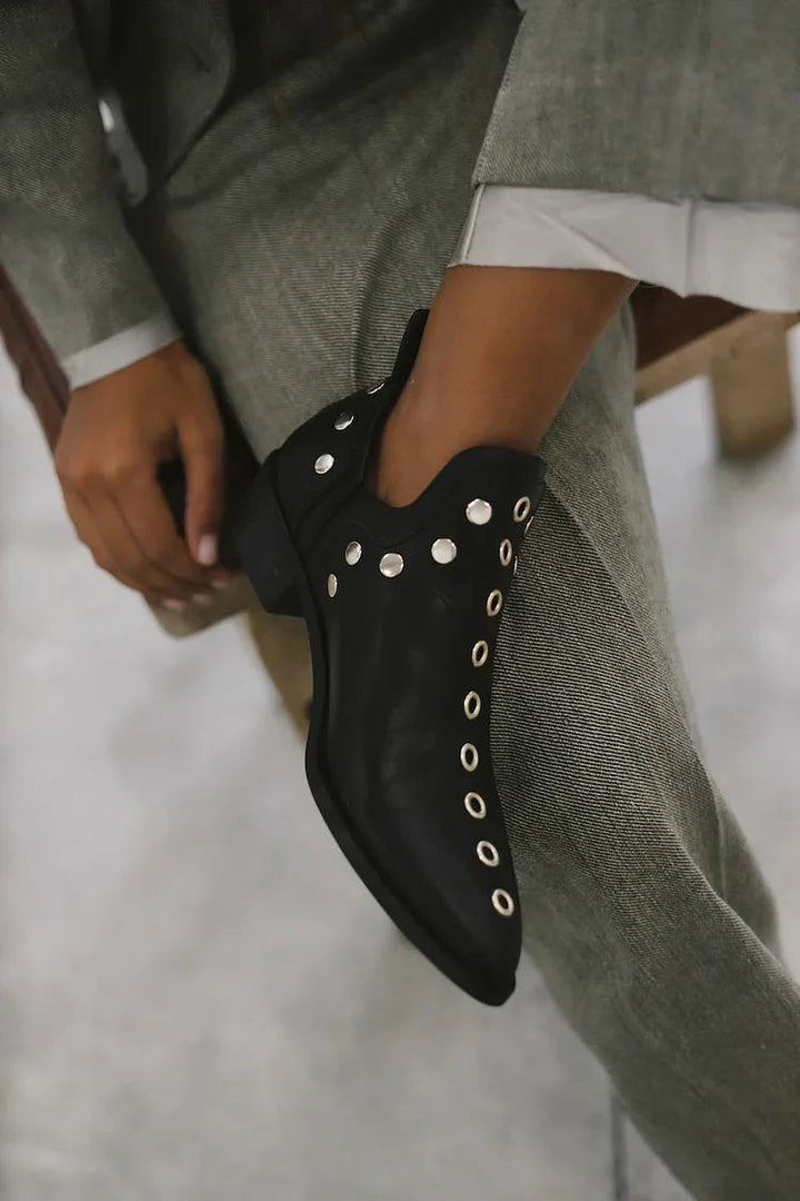 Sara| Studded Pointed Boots