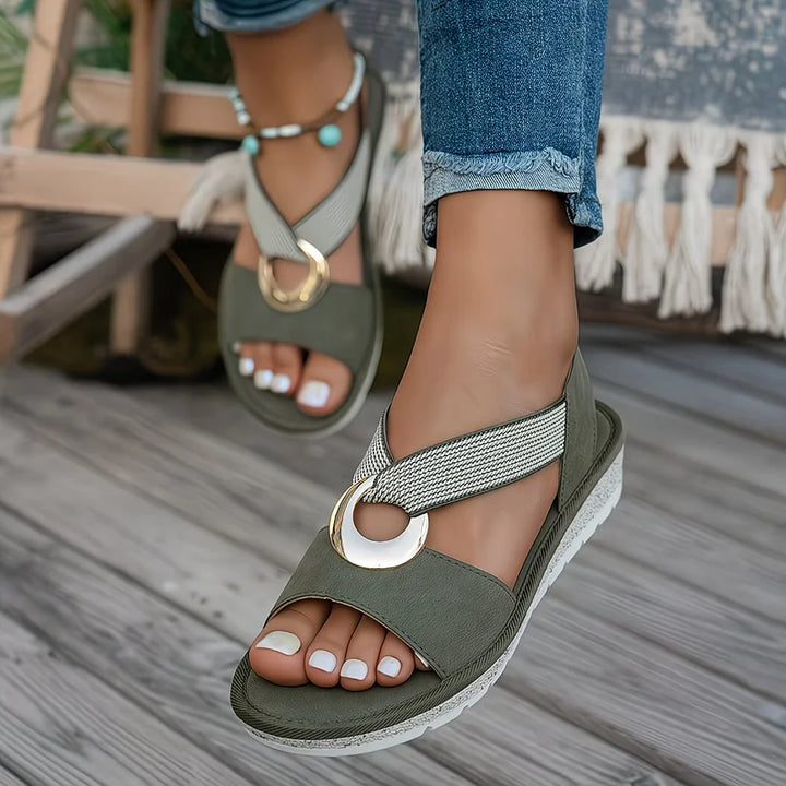 Margarita | Flat Sandals With Metal Buckle