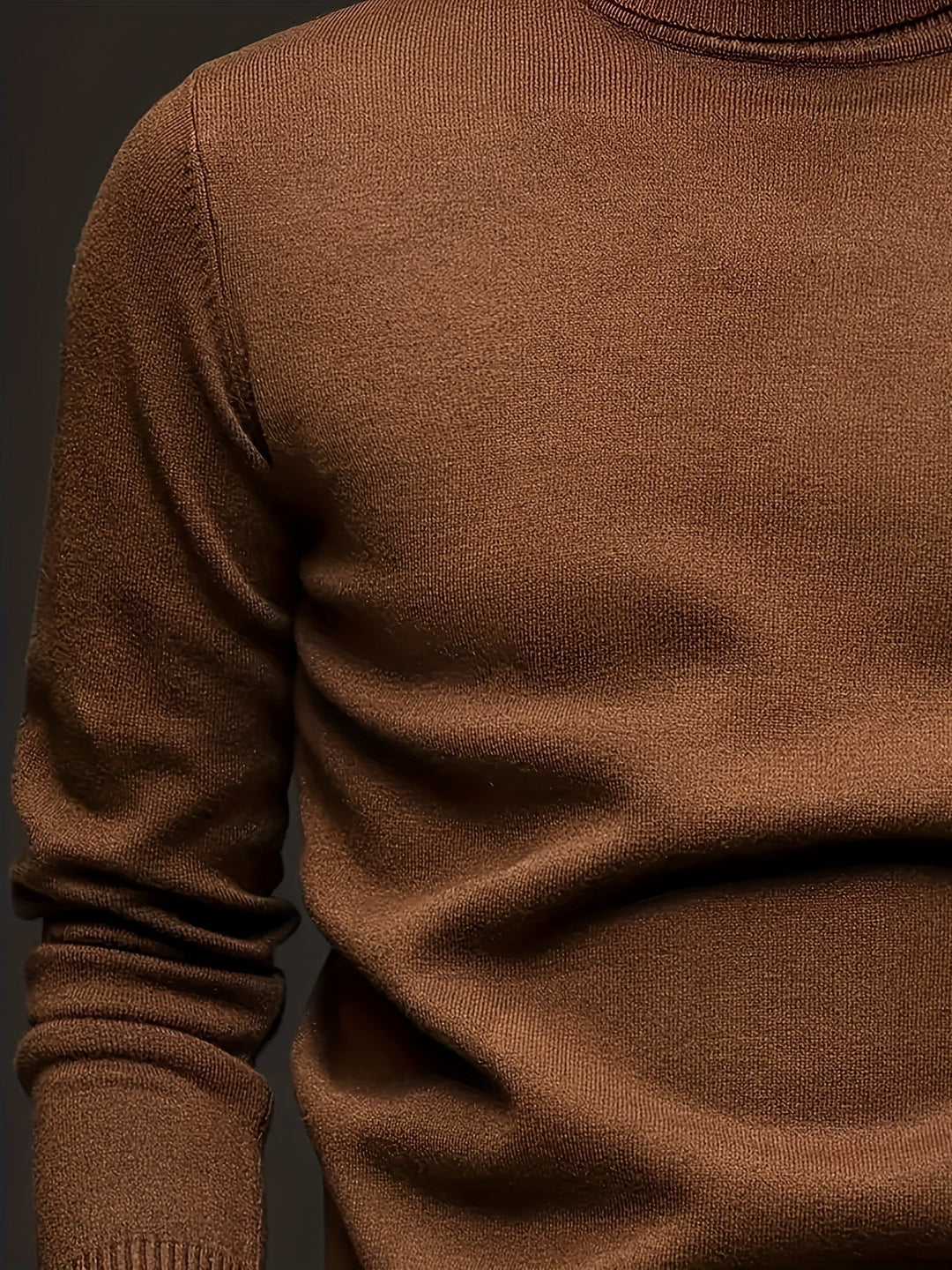 GIDEON | CLASSIC HIGH-NECK SWEATER