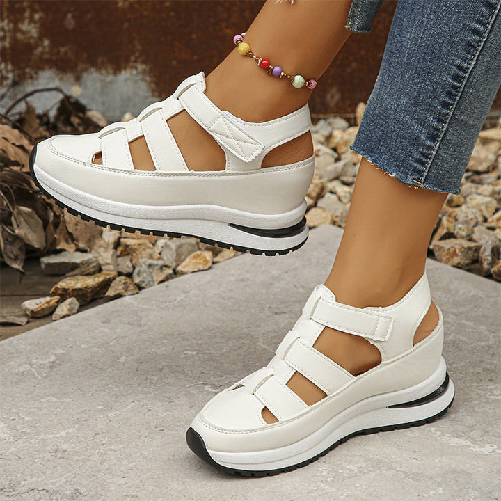 Salomé| Closed Toe Sneaker Sandals
